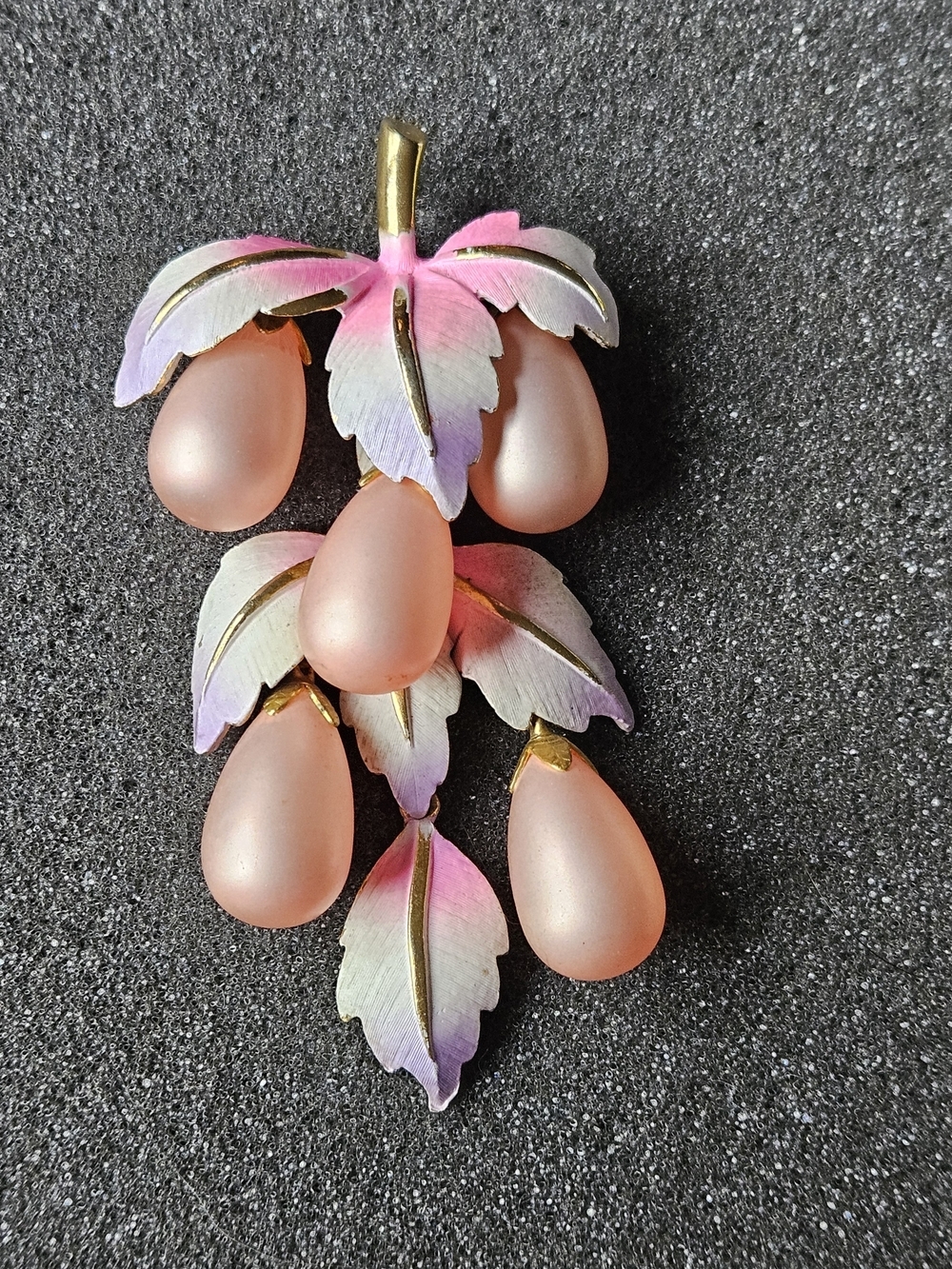 VTG PARK LANE Grape  Leaf Faux Pearl Waterfall Brooch Combo Necklace.